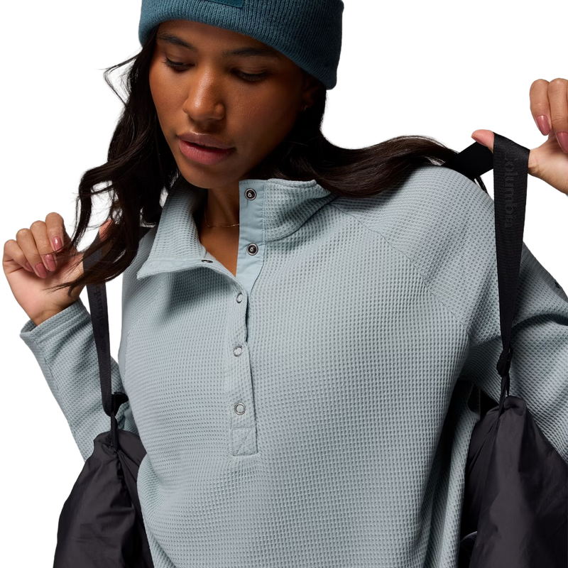 Women's Amaze Puff Hooded Jacket, Columbia Women's Amaze Puff Hooded Jacket in Black with handy carrying straps