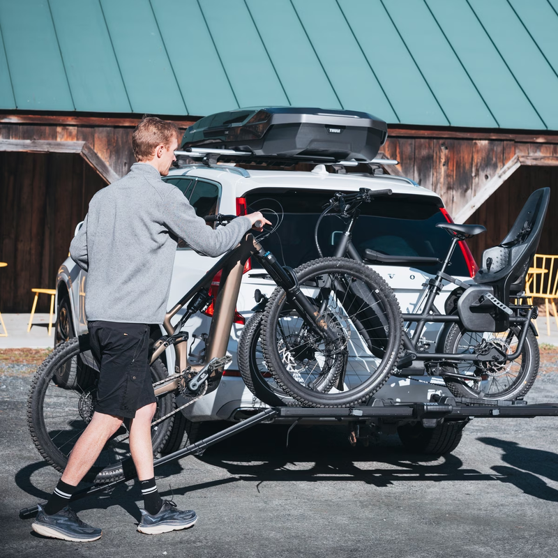 Vero 2 Bike Hitch Rack, Thule Vero 2 Bike Hitch Rack lifestyle 1