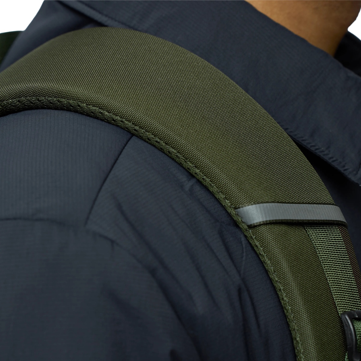 Skule Top Zip 30 alternate view