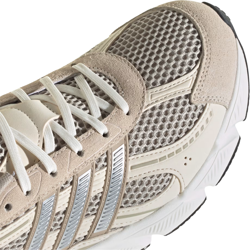 Women's Technochaos 2000, Women's Technochaos 2000 in Wonder Beige Silver Metallic mesh and stitch detail