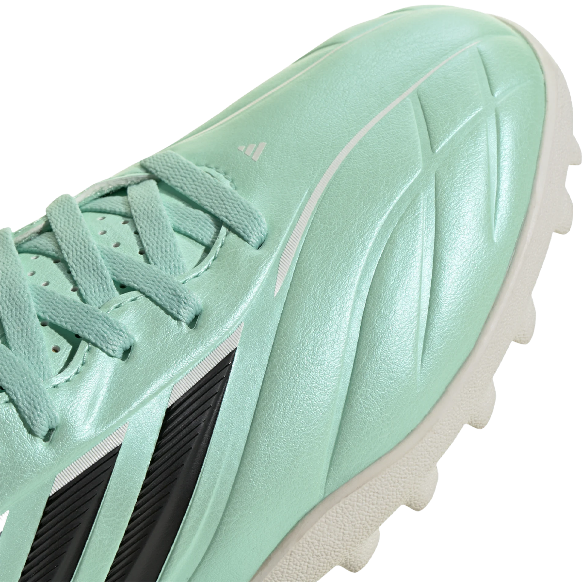 Copa Pure IV Club TF alternate view
