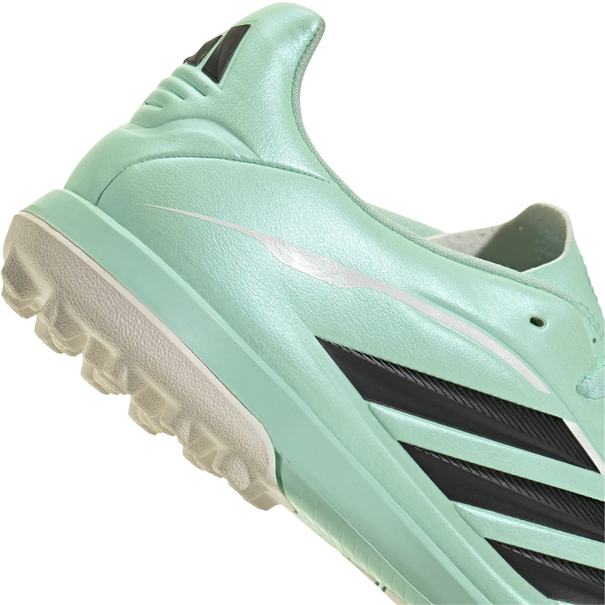Copa Pure IV Club TF alternate view