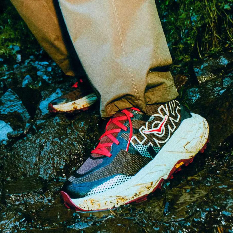 Speedgoat 7 Hike GTX, Hoka Speedgoat 7 Hike GTX in Spiced Chocolate River Rock Grey lifestyle