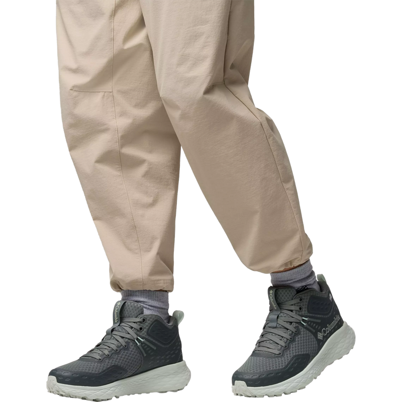 Women's Konos TRS Outdry Mid, Women's Konos TRS Outdry Mid in Sedona Sage/Tea Light on model