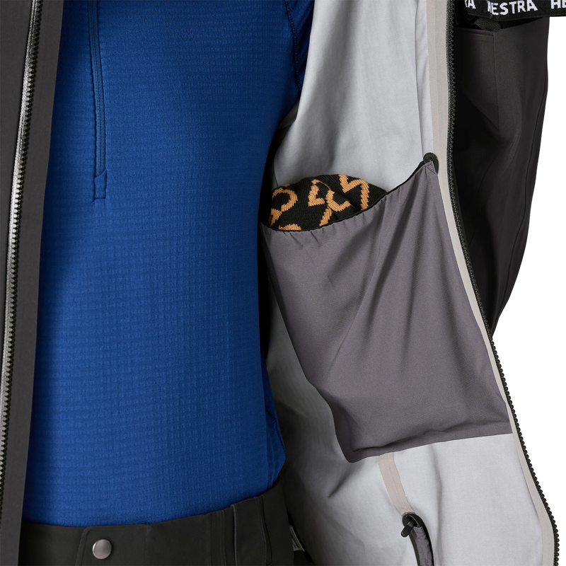 Men's Stormstride Jacket, Patagonia Men's Stormstride Jacket in BLK Black left inner pocket