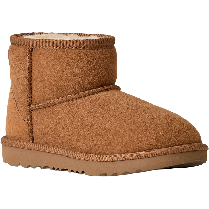 UGG Youth Classic Mini II in Chestnut angled