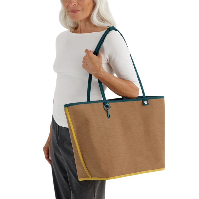 Large Nylon Reversible Tote, Baggu Large Nylon Reversible Tote in Deep Sea Mix on model reversed bag