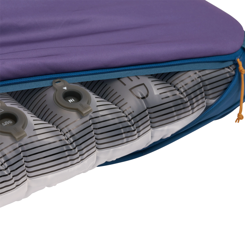 Versaluxe - LW, Exped Versaluxe - LW cover unzipped