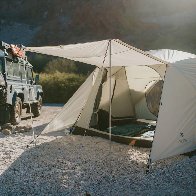 Alpha Breeze, Snow Peak Alpha Breeze outside with awning