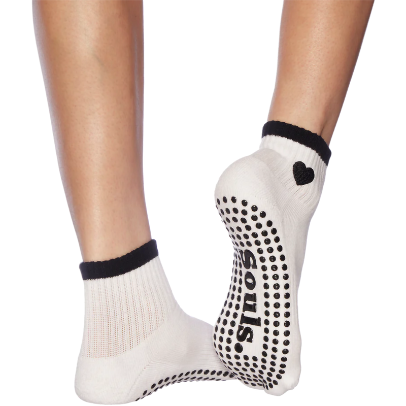 Women's Grip Quarter Socks, Souls Women's Grip Quarter Socks in Black Heart back