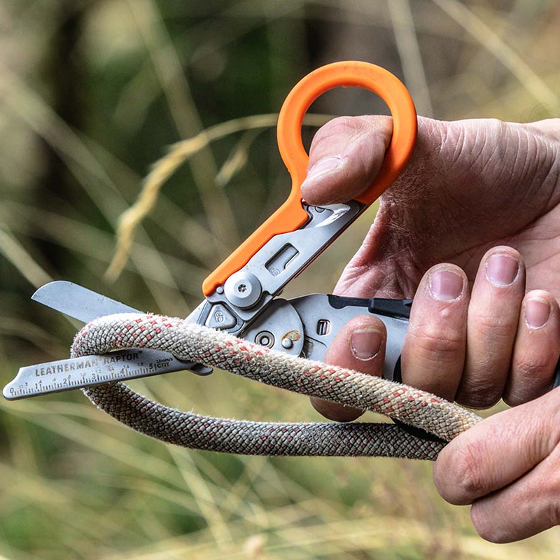 Raptor Rescue Black, Leatherman Raptor Rescue Lifestyle