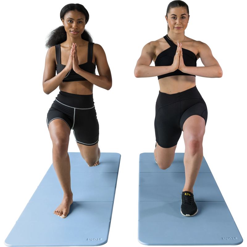 The Stakt Mat, Stakt The Stakt Mat in Tide with models