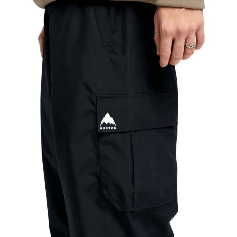 Men's Reserve 2L Baggy Cargo Pant, Burton Men's Reserve 2L Baggy Cargo Pant in True Black pocket detail