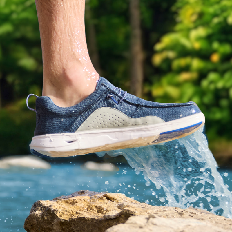 Men's Wally Hey20 Mesh, Hey Dude Wally Hey2O Mesh in water