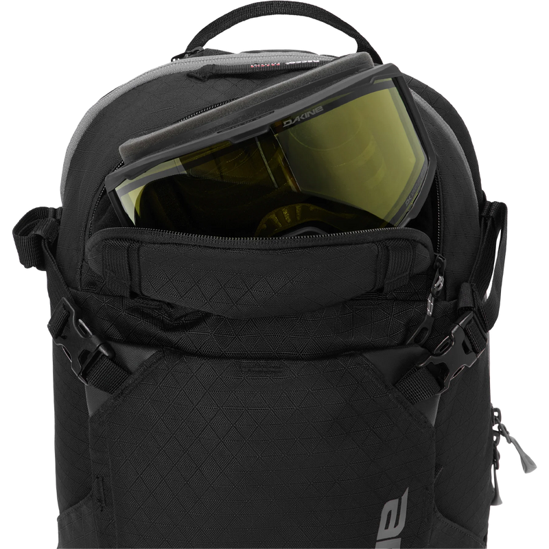 DaKine Heli 2.0 Backpack 12L in Black goggle pocket detail