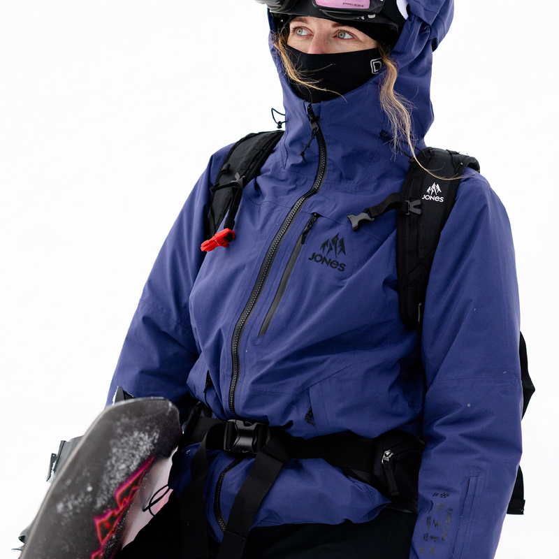 Women's Howler, Jones Snowboards Women's Howler in riders hand
