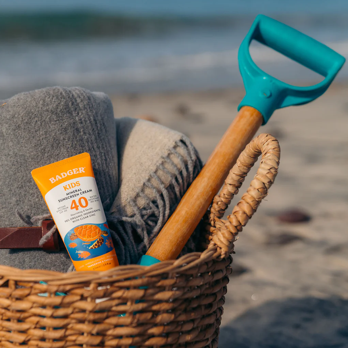 Kids Mineral Sunscreen SPF 40 alternate view