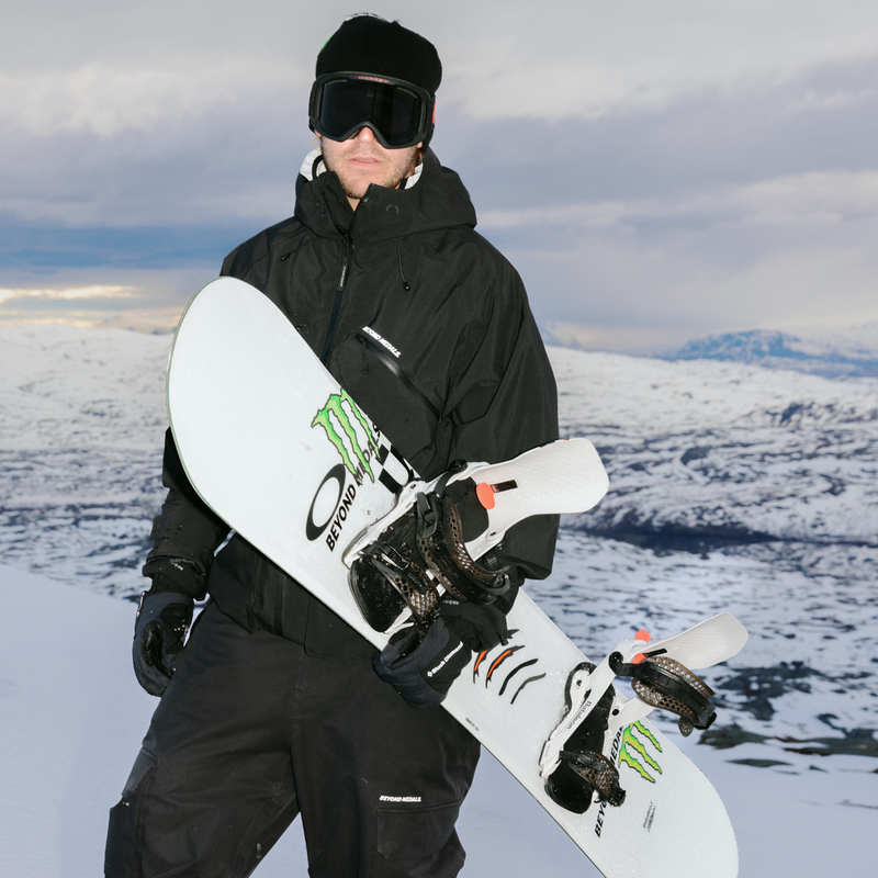 Blaster PRO AW FASE, Bataleon Blaster PRO AW FASE on board under riders arm