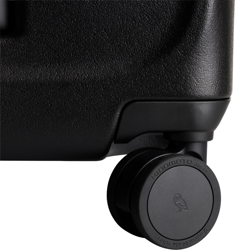 Transit Check-In, Bellroy Transit Check-In in Black with wheel detail
