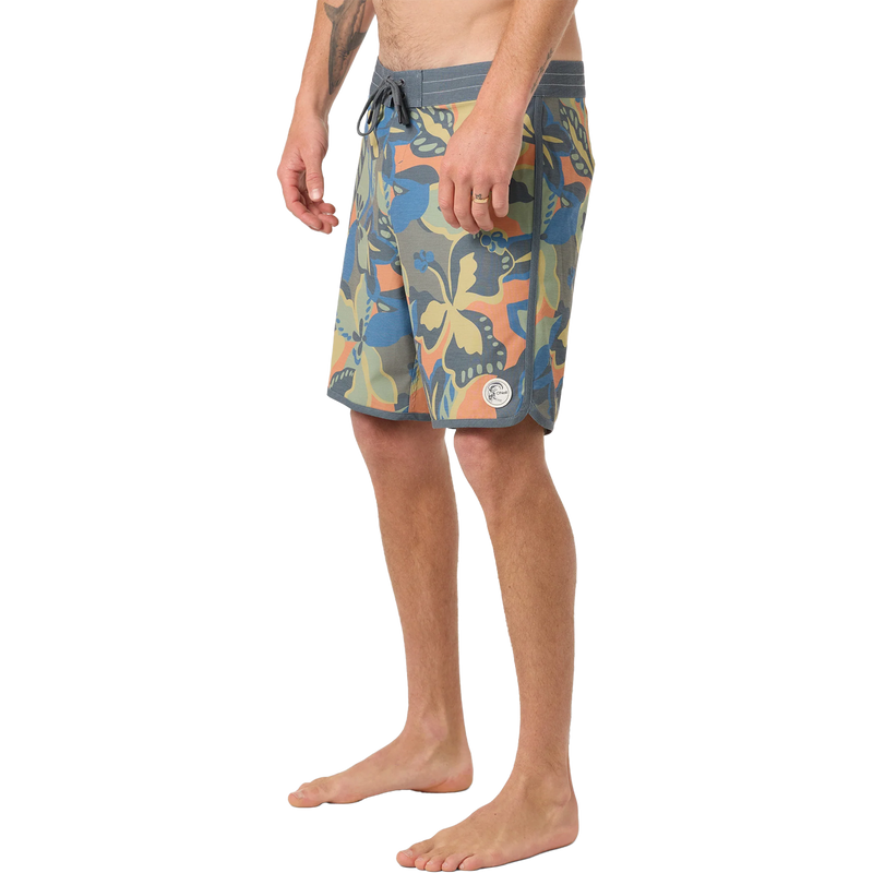 Men's OG Print Scallop 18" Boardshort, O'Neill Men's OG Print Scallop 18" Boardshort 3/4 Front