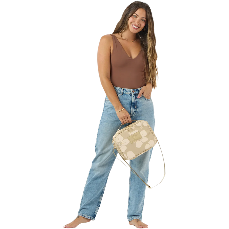 Hana Hou Lunch Box, Aloha Collection Hana Hou Lunch Box in Creme Dune with model