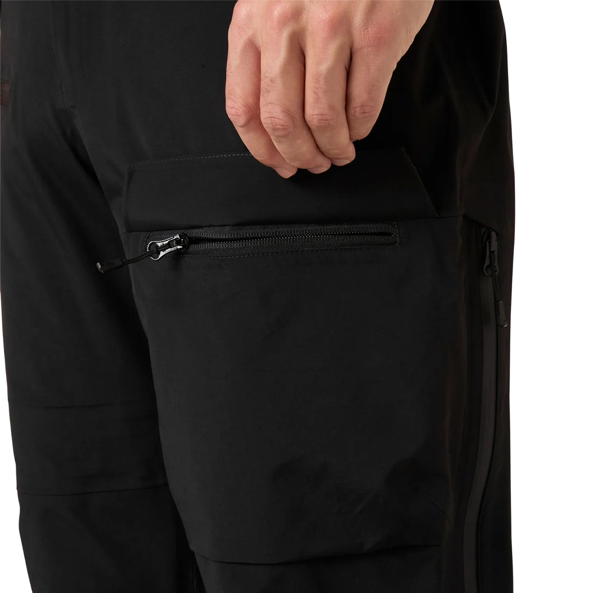 Helly Hansen Men's Sogn Bib Shell 2.0 Pant in Black pocket zipper detail