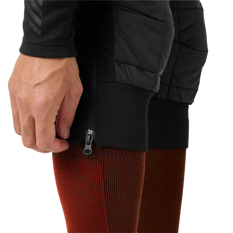 Helly Hanson Men's Ridge Lifaloft Insulator 3/4 Pant in Black elastic and zipper detail