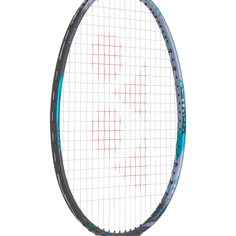 Yonex Astrox 88D Pro in Black Silver string detail