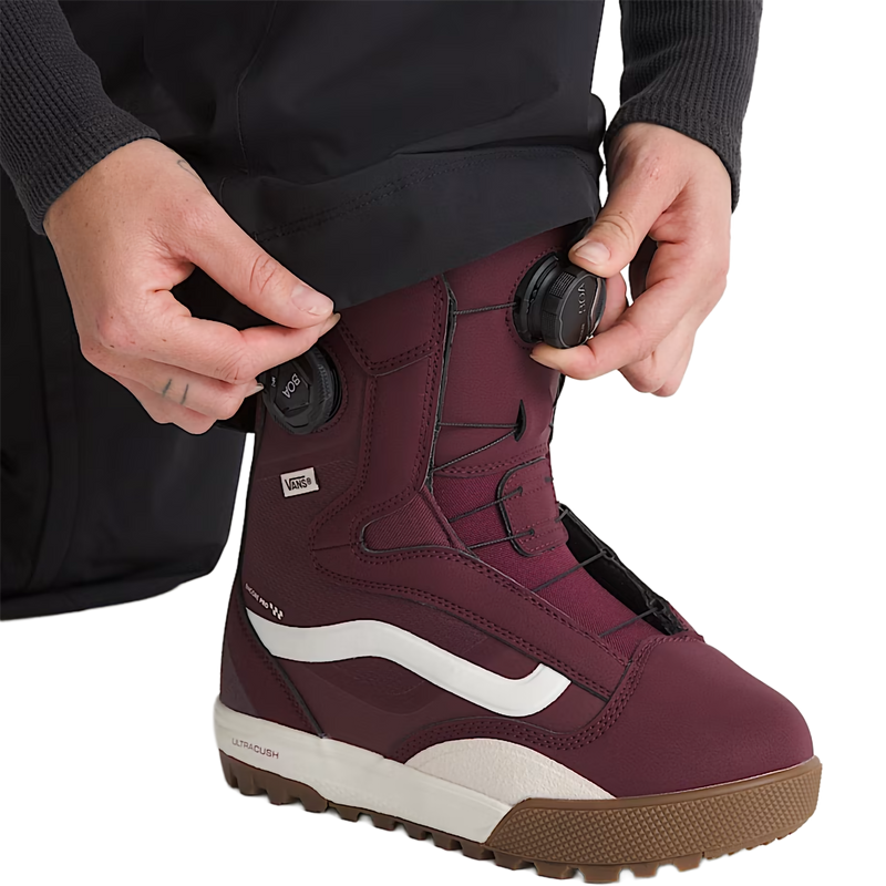 Women's Encore Pro 2.0, Vans Women's Encore Pro 2.0 in Port Royale on model
