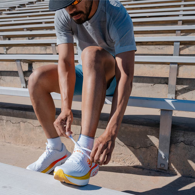 Men's Specter 2, TOPO Athletic Men's Specter 2 in White/Sunset on model
