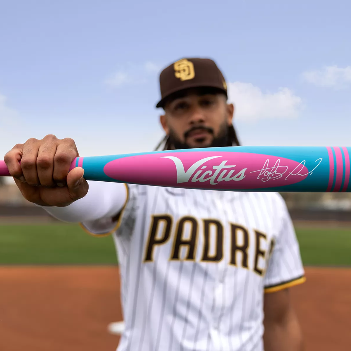 Vibe Crayon Tatis Jr USA -10 in Tatis Pink with Victus and signature detail