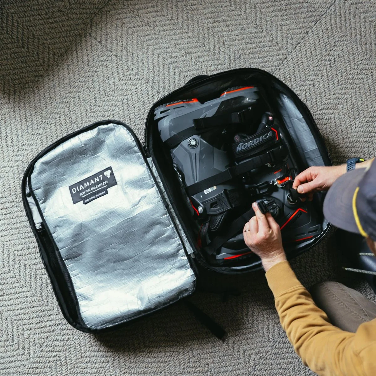Diamant Weekend Warrior 2.0 40L open packing ski boots