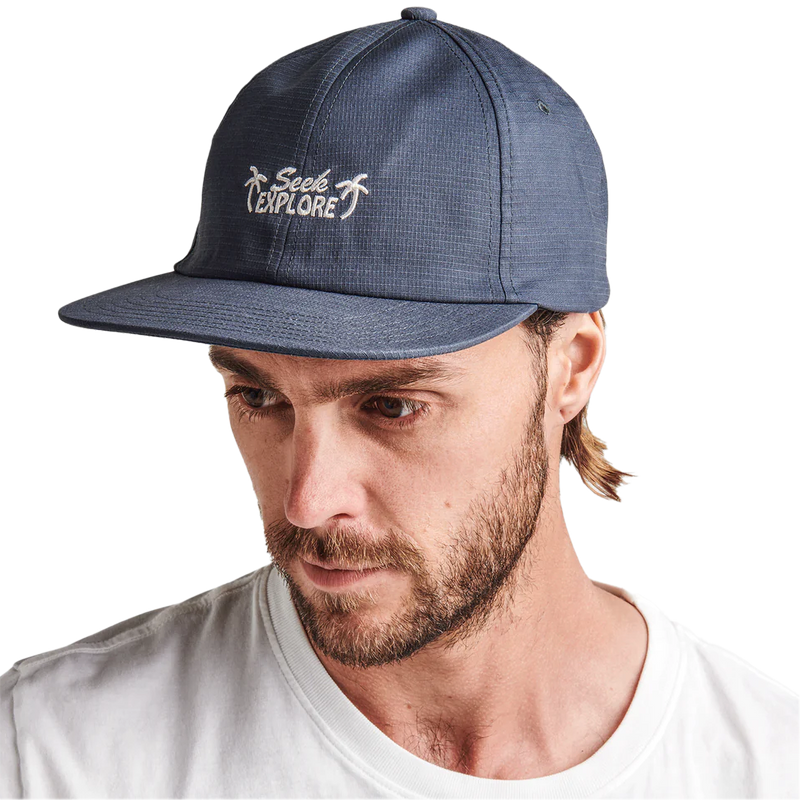 Campover Strapback, Roark Campover Strapback DNV-Dark Navy on model front