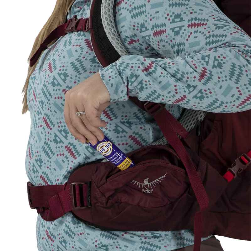Women's Aura AG LT 65, Osprey Women's Aura AG LT 65 hip belt storage