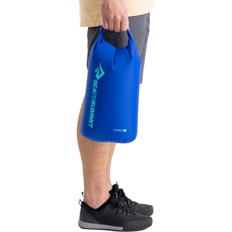 Lightweight Dry Bag 8L, Sea to Summit Lightweight Dry Bag 8L carry