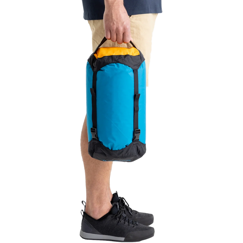 Evac Compression Dry Bag 13L, Sea to Summit Evac Compression Dry Bag 13L carry