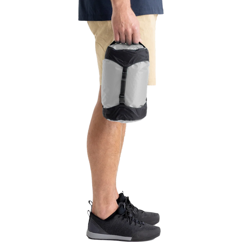 Ultra-Sil Compression Sack 5L, Sea to Summit Ultra-Sil Compression Sack 5L carry