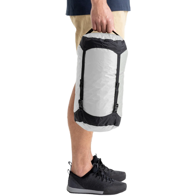 Ultra-Sil Compression Sack 13L, Sea to Summit Ultra-Sil Compression Sack 13L carry