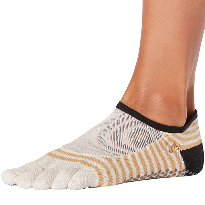 Full Toe Luna, ToeSox Full Toe Luna on foot