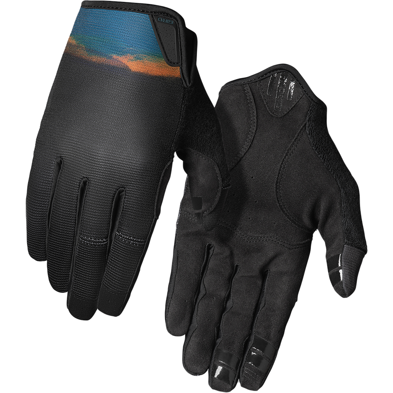DND Glove, Featured Image