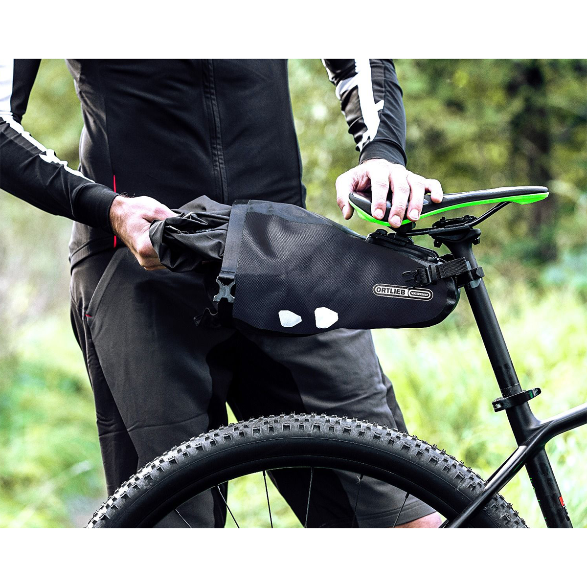 Saddle-Bag Two 4.1L - Black alternate view